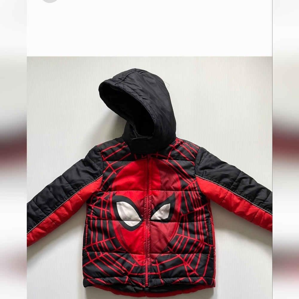 NWT Spider-man, Marvel black & red winter coat with hood.  Size 14/16